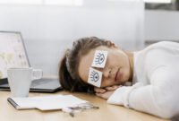 Cara Mengatasi Rasa Kantuk di Jam Kerja Kantor Cara Mengatasi Rasa Kantuk di Jam Kerja Kantor
