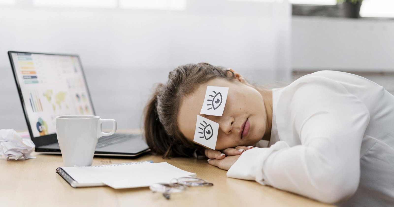 Cara Mengatasi Rasa Kantuk di Jam Kerja Kantor