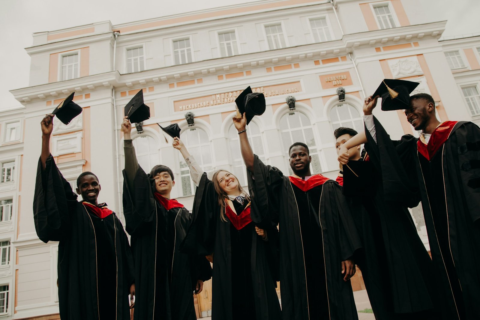 Tips Melamar Kerja Untuk Fresh Graduates