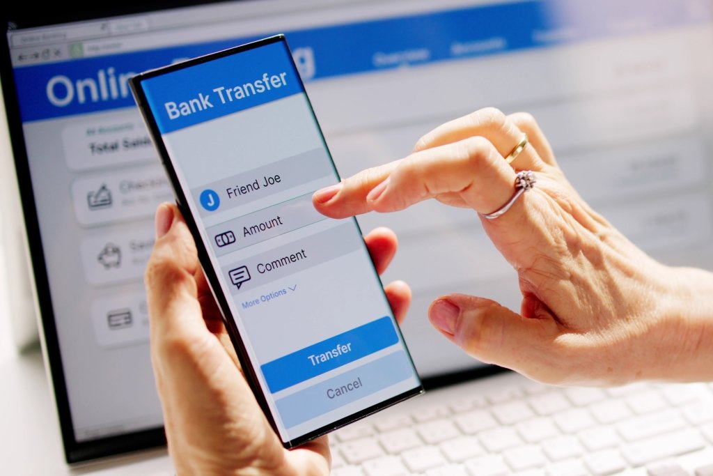 Cara Mencairkan Gaji dari Luar Negeri ke Rekening Bank Lokal